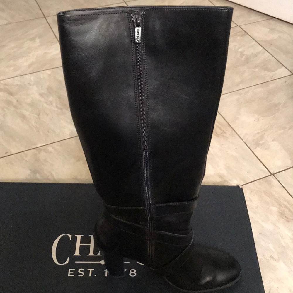 Boots - Picture 4 of 6